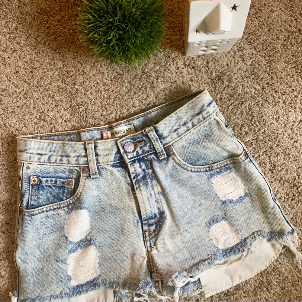 Levi’s 550 Acid Wash Denim Shorts
